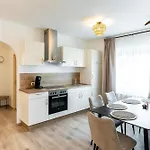 Punkt Apartment Sekull
